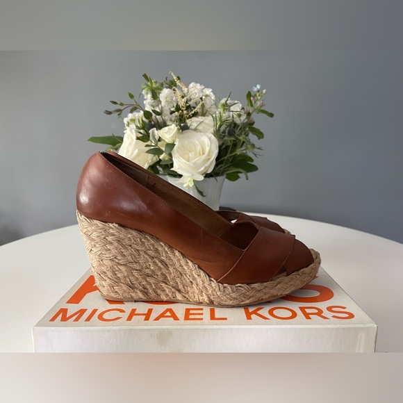 Michael Kors Wedge Peep Toes - Picture 4 of 7